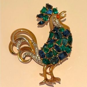 Crown Trifari pat pend rare rhinestone rooster